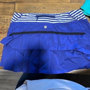 Size 8 Lululemon skirt